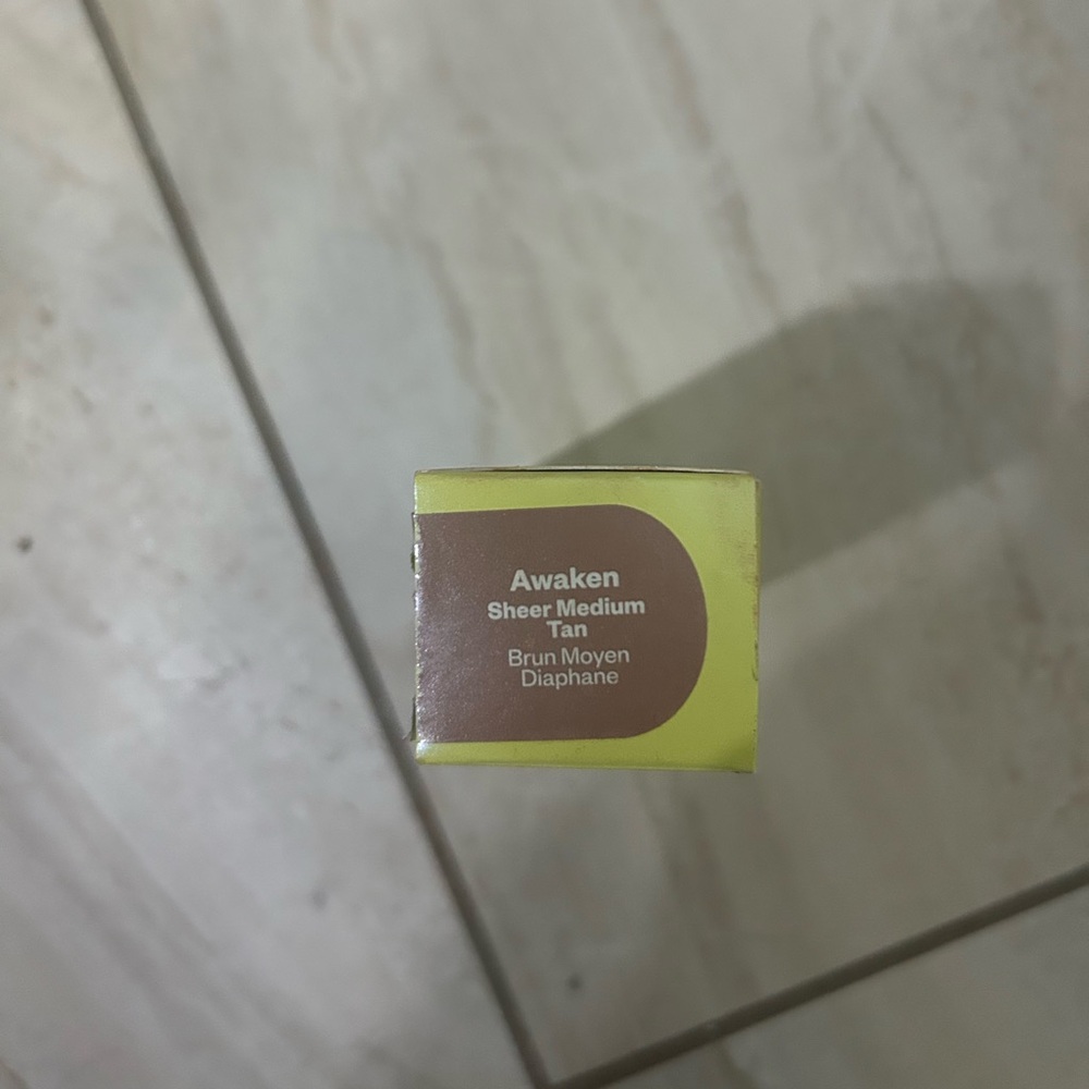 Kosas Glow I.V. Vitamin-Infused Skin Illuminating Enhancer - Picture 3 of 3